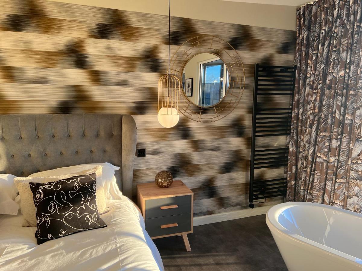 Loudoun Mains Luxury Lodges Newmilns 外观 照片