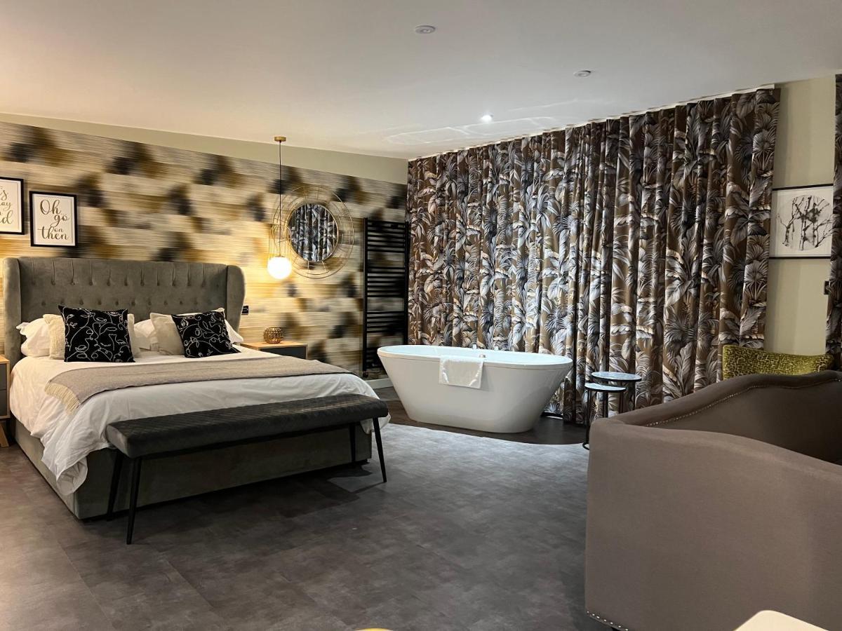 Loudoun Mains Luxury Lodges Newmilns 外观 照片